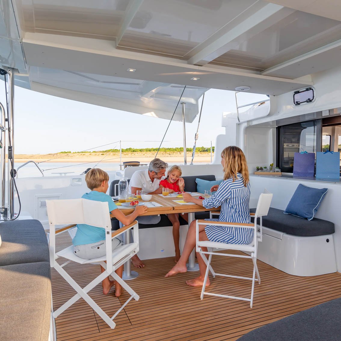 Flybridge Lounge with Bimini