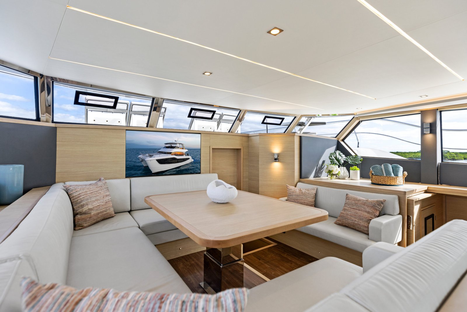 Smart Yacht Technology