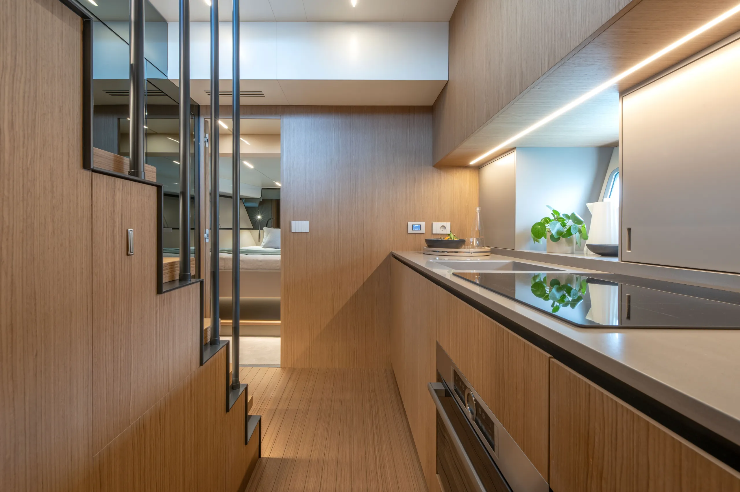 Transformable Bow Lounge